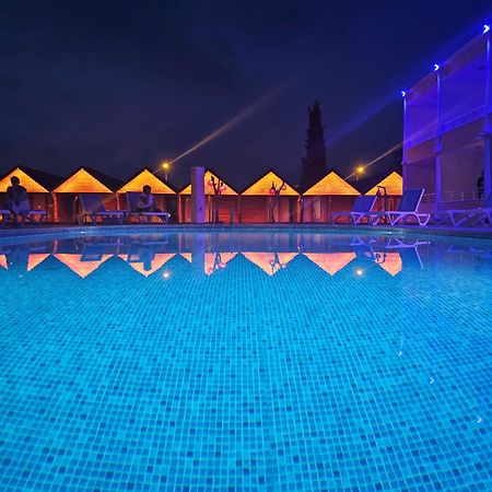 Aroma Butik Hotel Kızılot Bagian luar foto
