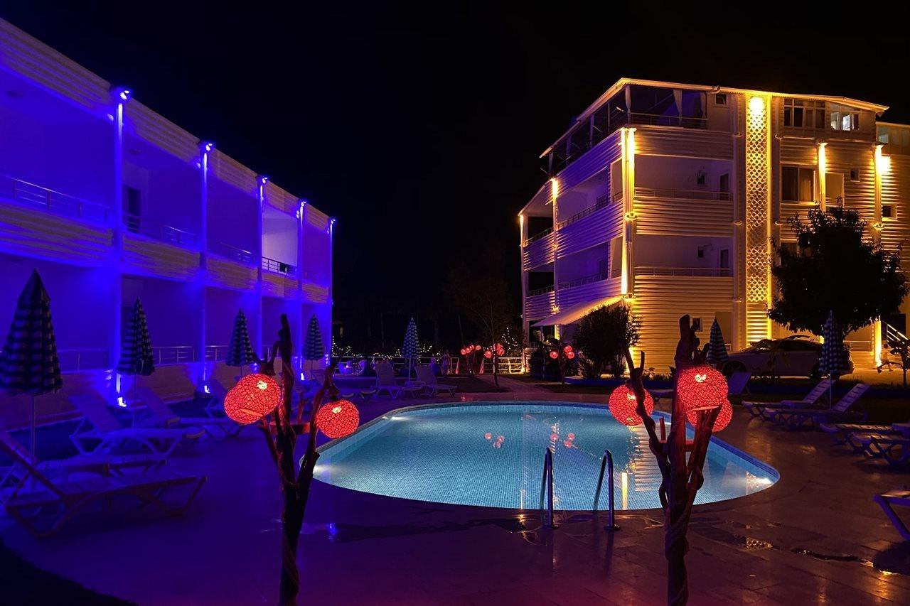 Aroma Butik Hotel Kızılot Bagian luar foto